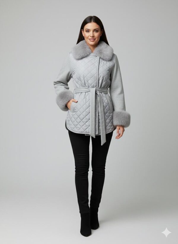 Palton cu Insertii de Fas Cod: 600