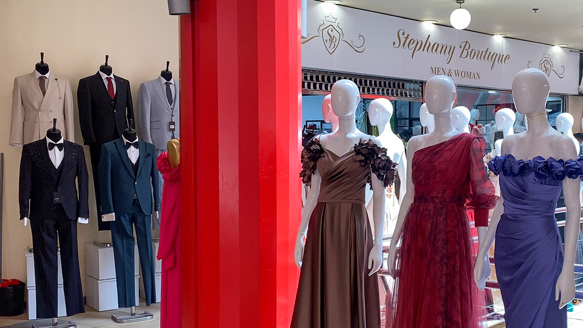 Cum alegi o ținută completă pentru eveniment fără să alergi prin mai multe magazine 2 rochie elegantă pentru ținută completă de eveniment