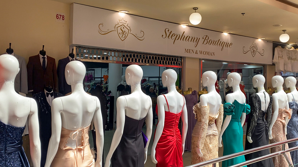 Recenzii etajul 1 Stephany Boutique din Dragonul Roșu