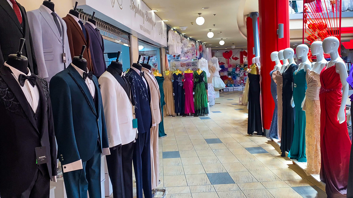 costum potrivit în funcție de siluetă