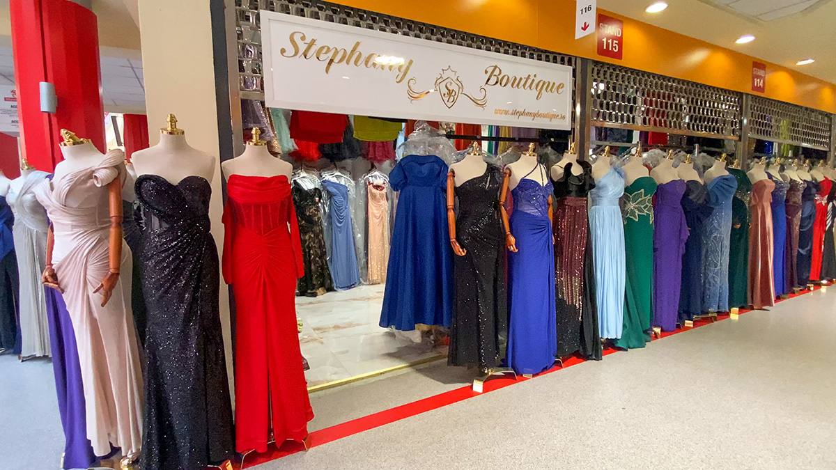 Stephany Boutique parter Dragonul Roșu Magazin Stephany Boutique la parter în Dragonul Roșu